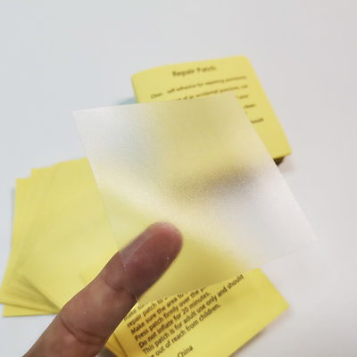 مجموعة أدوات إصلاح ثقب حمام السباحة PVC CMYK مجموعة رقعة تعويم حمام السباحة